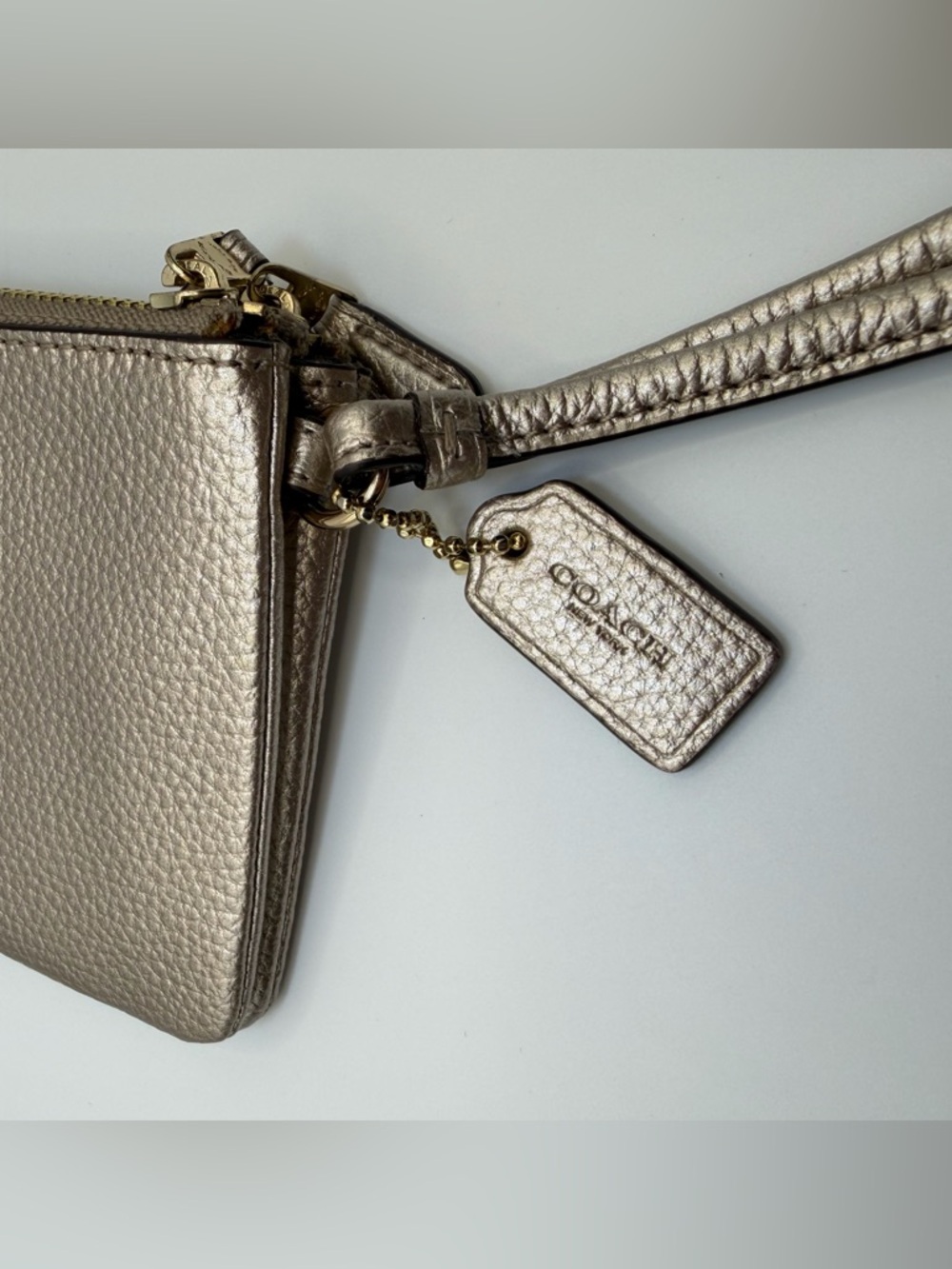 Coach Metallic Gold Pebbled Leather Double Zip Wristlet Pouch Wallet Clutch GUC - Picture 3 of 12